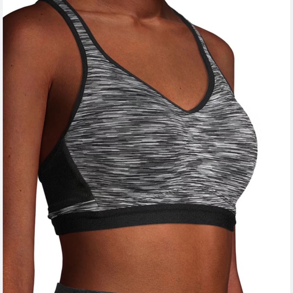 Avia woman’s sports bra woman’s extra large!